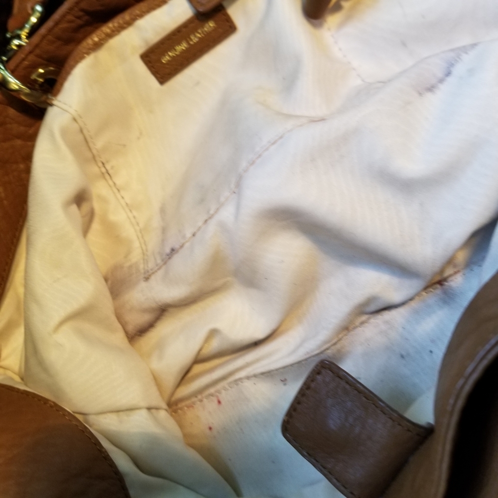 Camel Pebbled Leather Rolled Handle Shoulder bag - Picture 6 of 16
